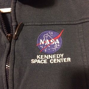 NASA Sweatshirt Kennedy Space Center Blue/White Women’s Small Zippered & Pockets